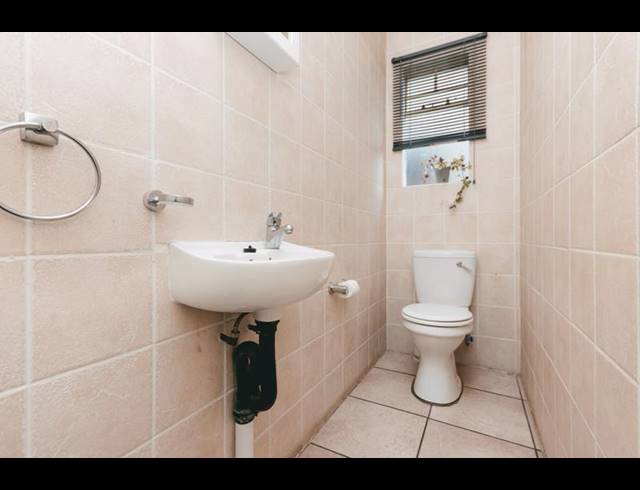3 BEDROOM CLUSTER FOR SALE IN NORTH RIDING